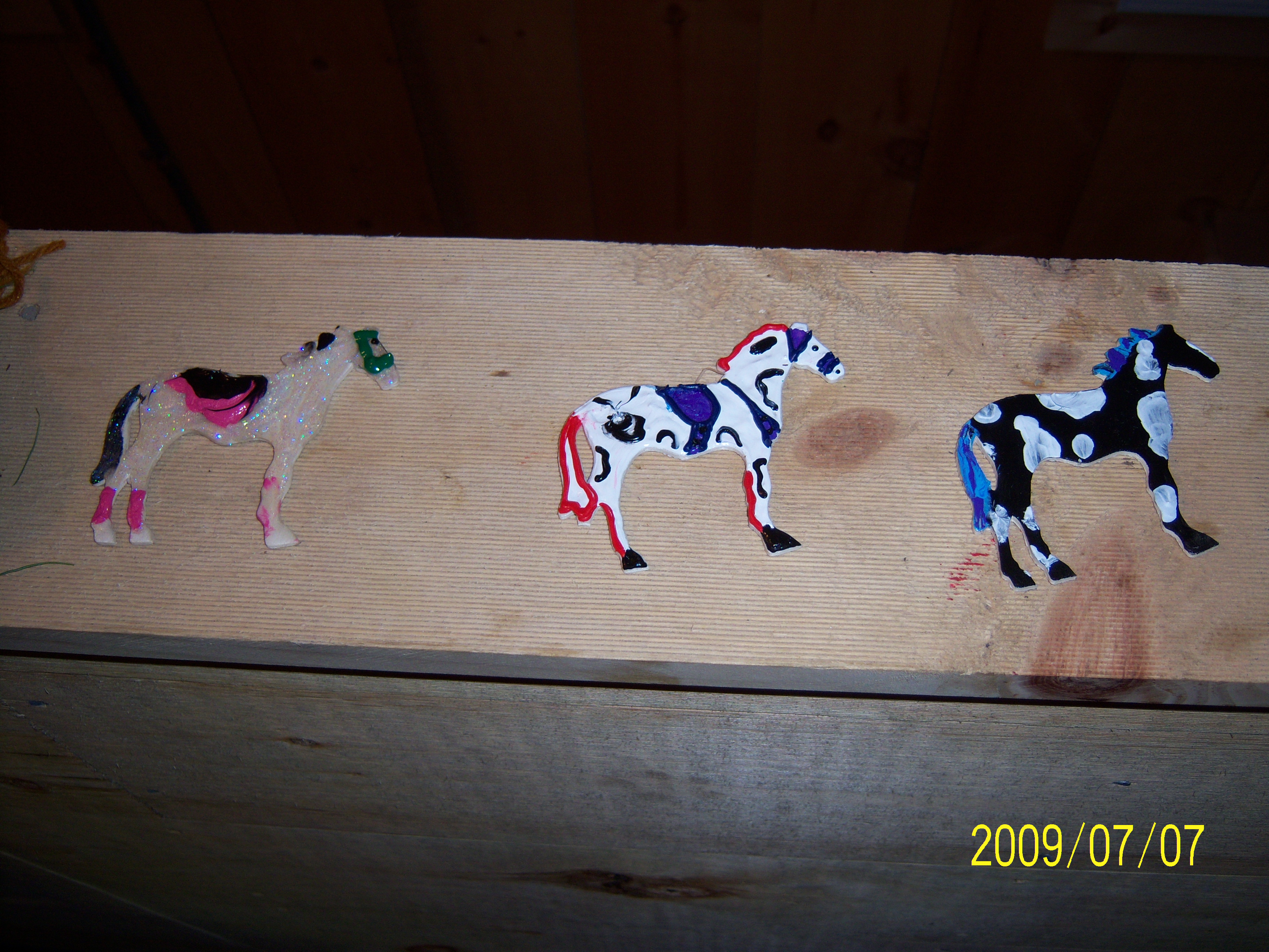 artcraftswoodhorses.jpg